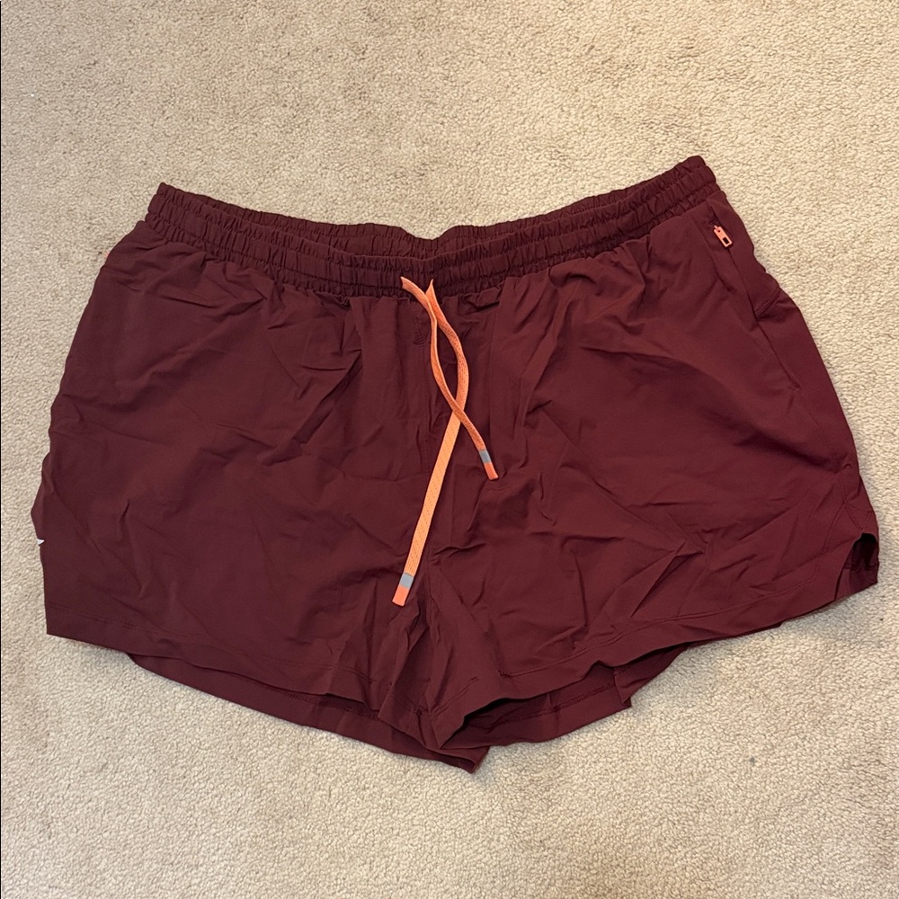 Fabletics “The One” 3” inseam short